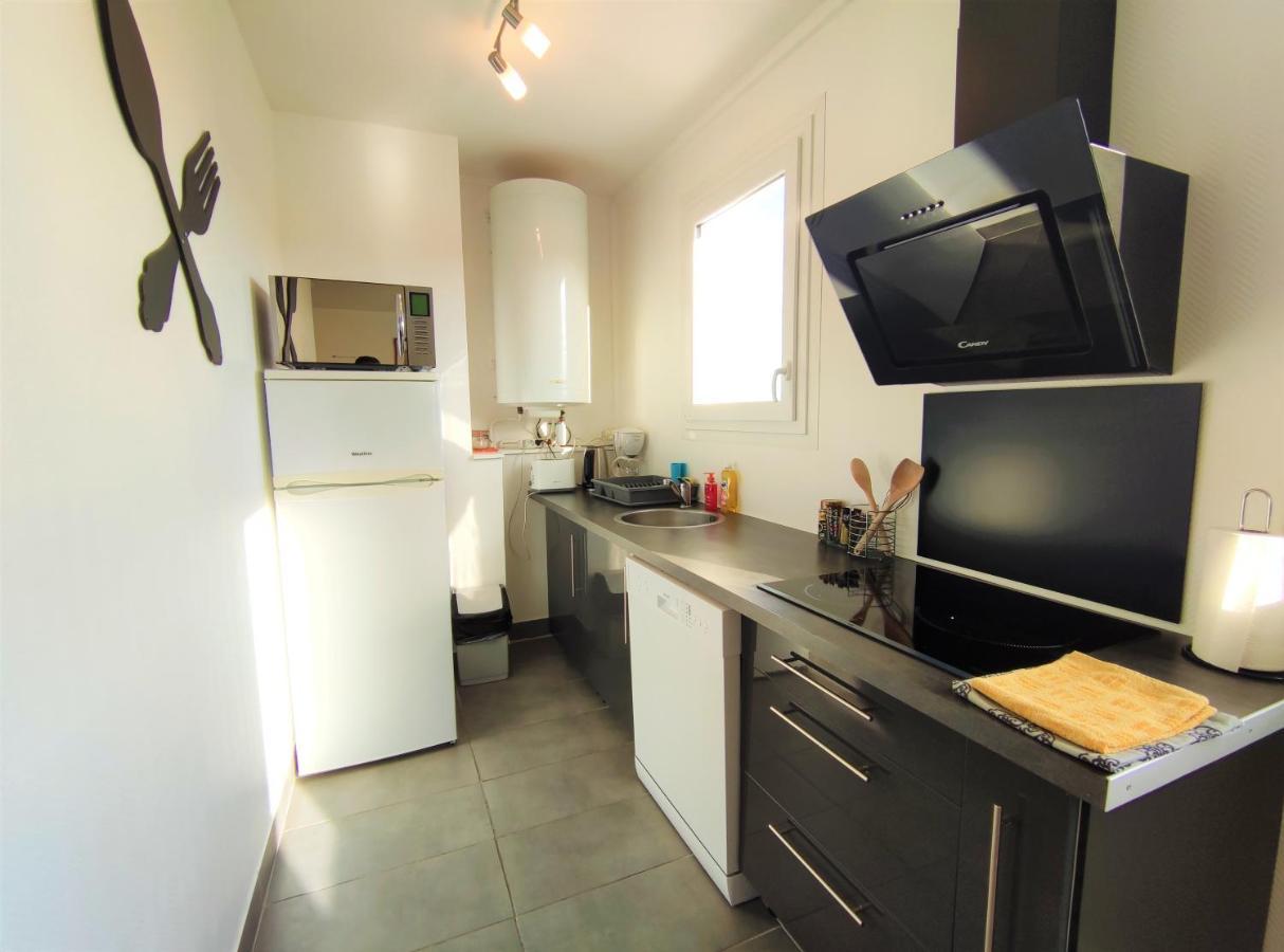6 Appartements Et 4 Adresses A Mi-Chemin Entre Le Vieux Port Et L Ile De Re La Rochelle  Eksteriør billede